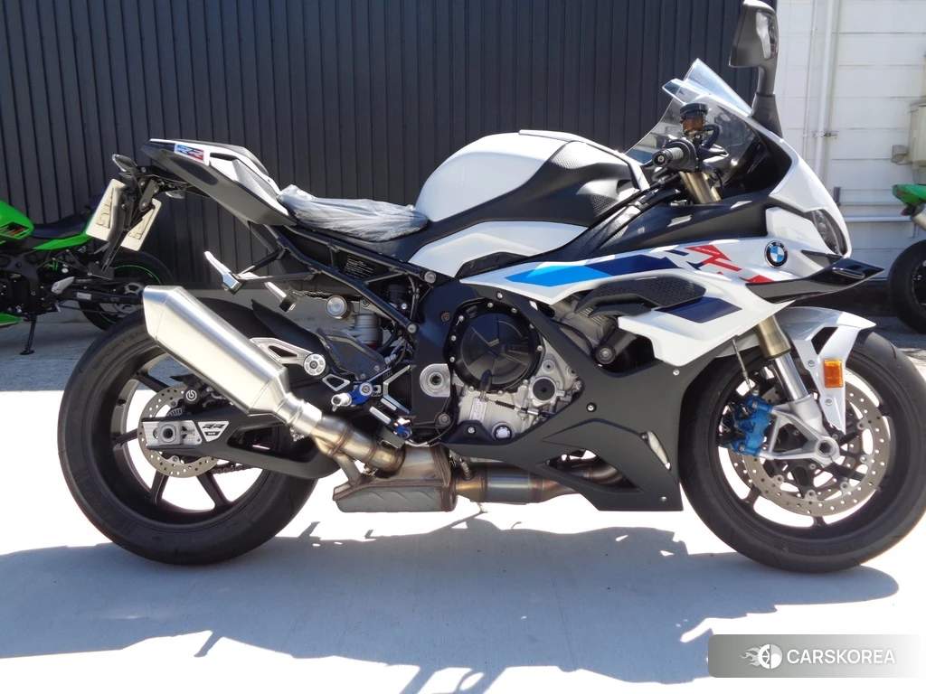 Проданный BMW S1000RR M PACKAGE 2023 из Японии, фото 2