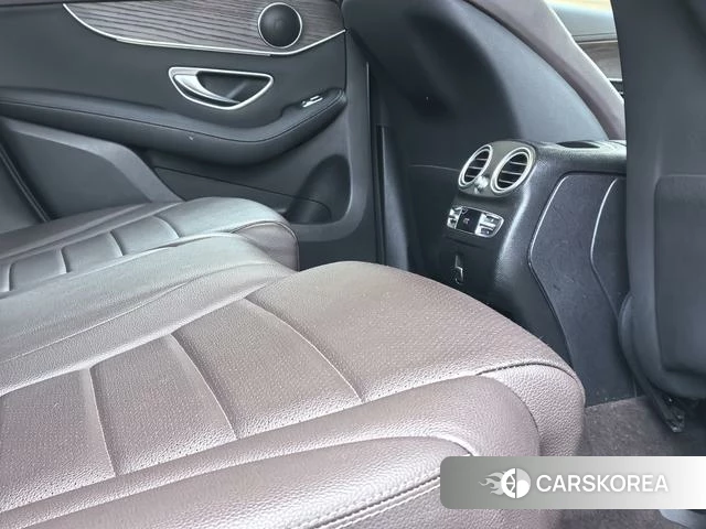 Mercedes-Benz GLC 2022 Белый из Китая