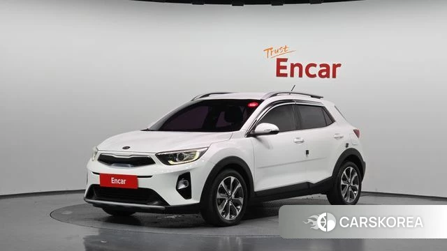 Kia Stonic 2018 Белый из Кореи