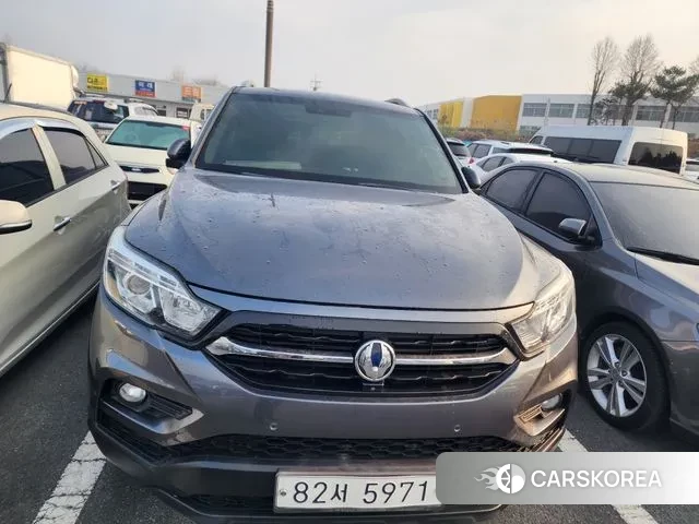 Ssangyong Rexton Sports 2018 Серый из Кореи