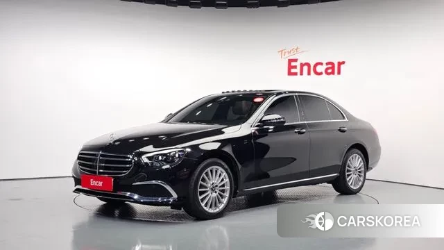 Mercedes-Benz E-Class W213 2023 Черный из Кореи