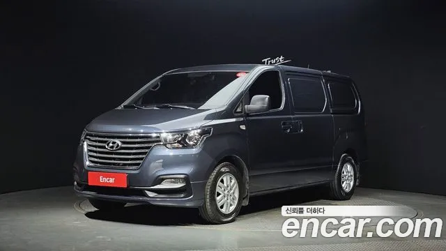 Hyundai The New Grand Starex 2018 Серый из Кореи