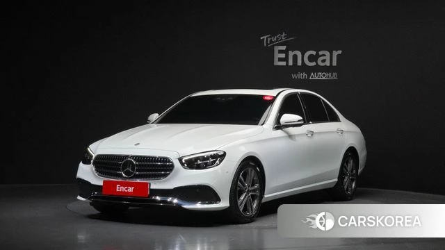 Mercedes-Benz E-Class W213 2023 Белый из Кореи