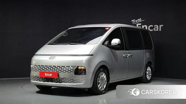 Hyundai Staria 2023 Серебристо-серый из Кореи