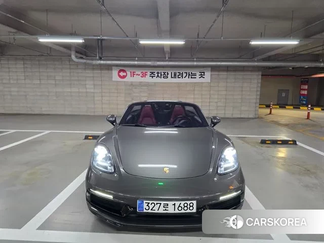 Porsche 718 Boxster 2018 Серый из Кореи