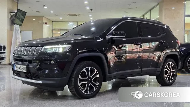 Jeep Compass 2nd Generation 2022 Черный из Кореи