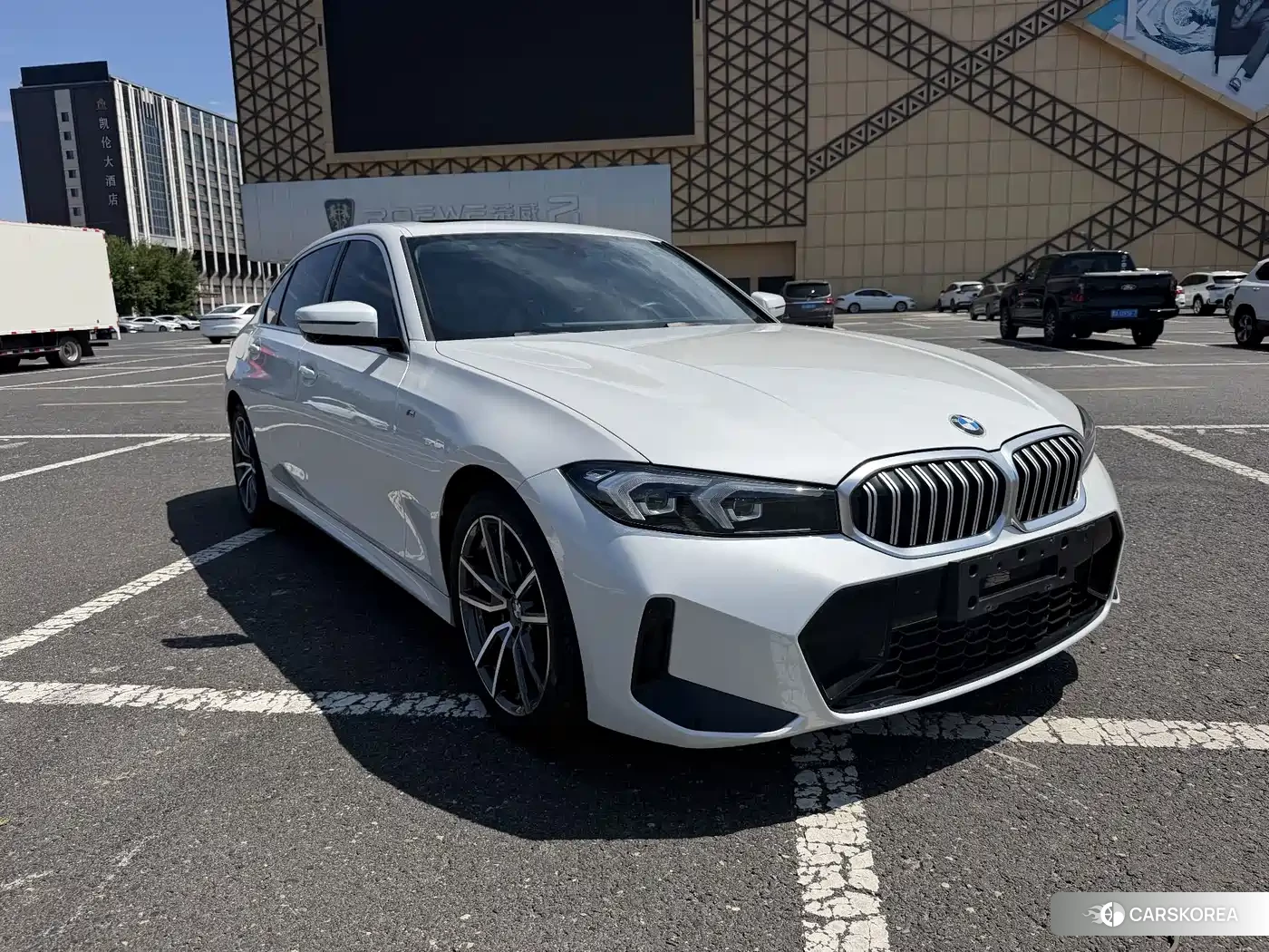 BMW 3 series 2023 Белый из Китая