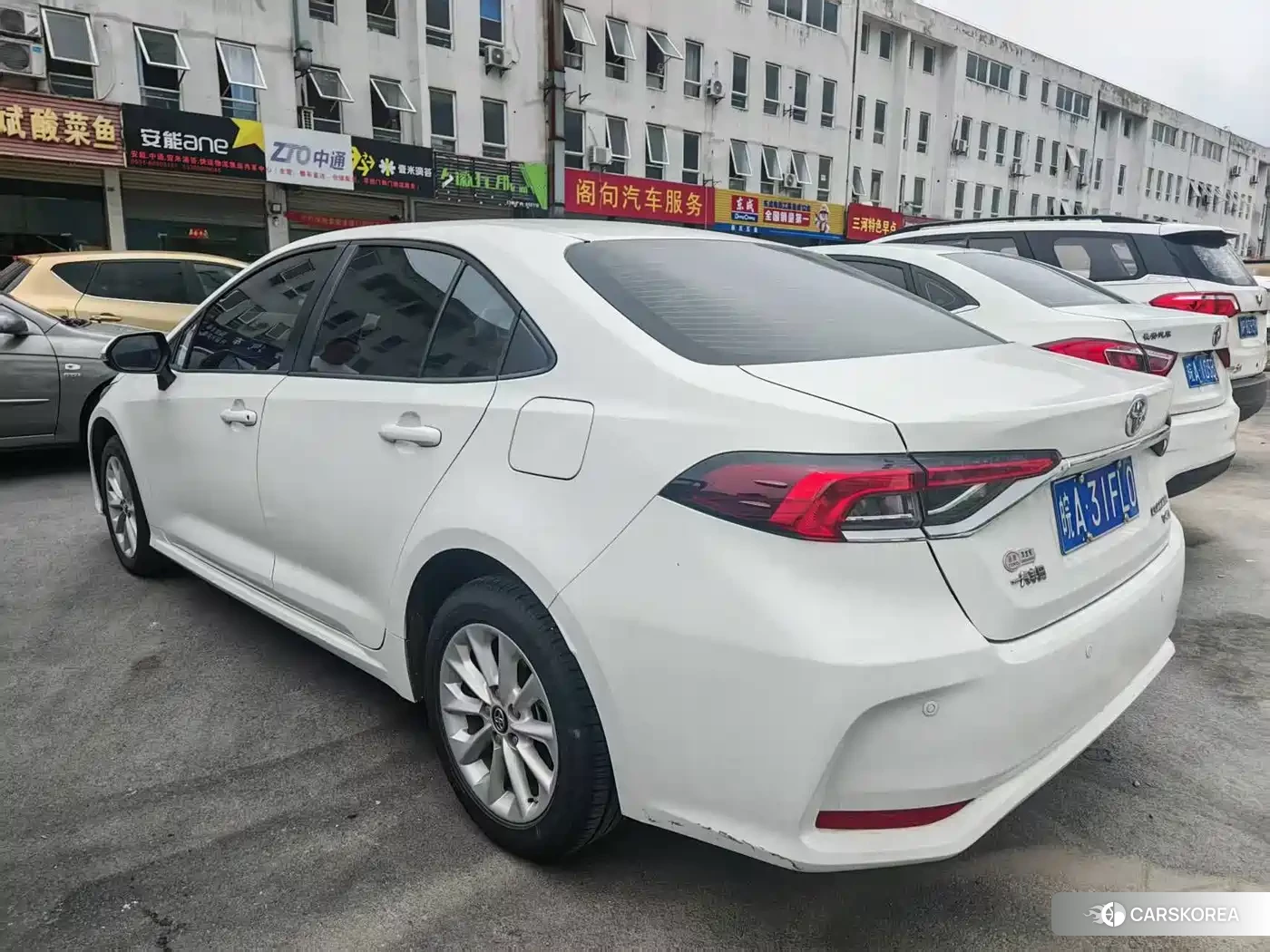 Toyota Corolla 2023 Белый из Китая
