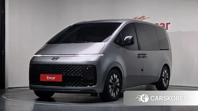 Hyundai Staria 2022 Серебристо-серый из Кореи
