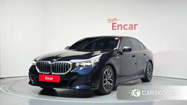 BMW 5 Series (G60) 2025 Синий из Кореи