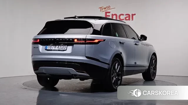 Land Rover Range Rover Velar 2024 Серебряный из Кореи
