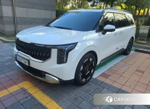 Kia The New Carnival 4th Generation 2023 Белый из Кореи