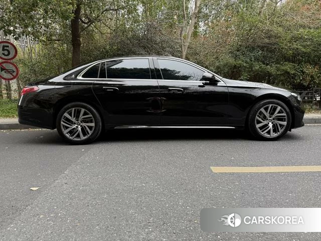 Mercedes-Benz E-class id 3920650 из Китая