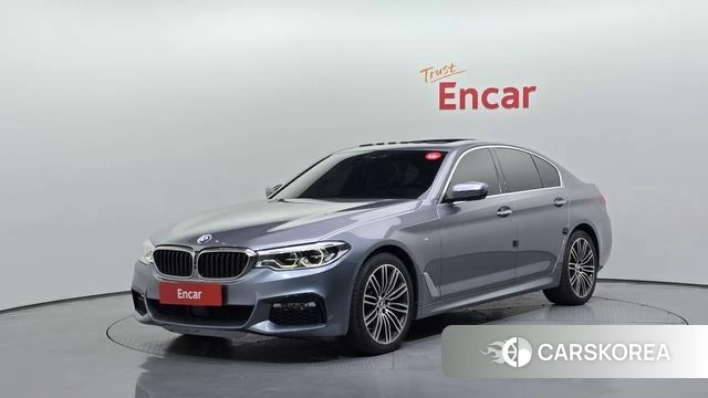 BMW 5 Series (G30) 2018 Светло-серебряный цвет из Кореи