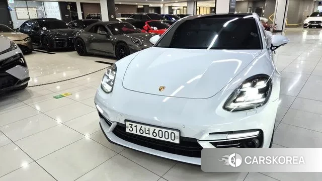 Porsche Panamera (971) 2020 Белый из Кореи