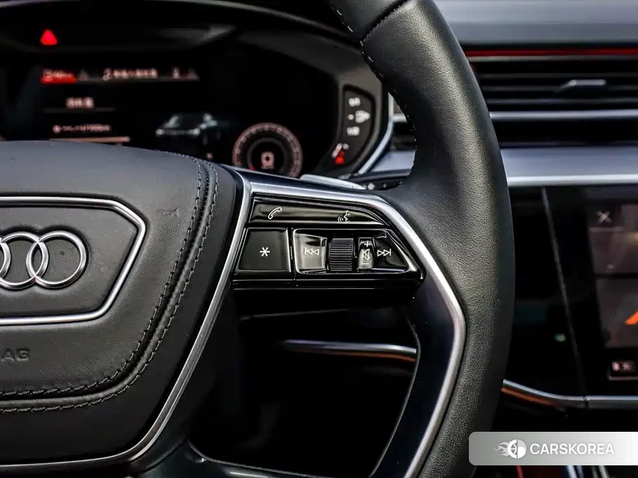 Audi A8 2024 Черный из Китая