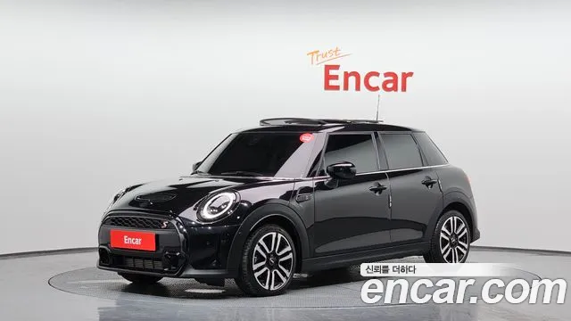 Mini Cooper S 2023 Черный из Кореи