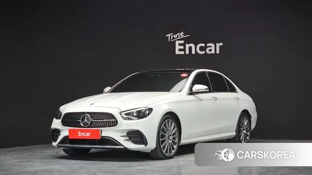 Mercedes-Benz E-Class W213 2021 Белый из Кореи