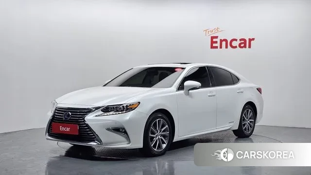 Lexus New ES300h 2018 Белый из Кореи