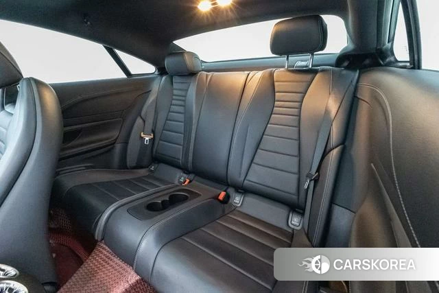Mercedes-Benz E-class (imported) 2022 Белый из Китая