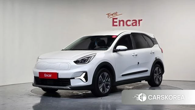 Kia Niro Plus 2022 Белый из Кореи