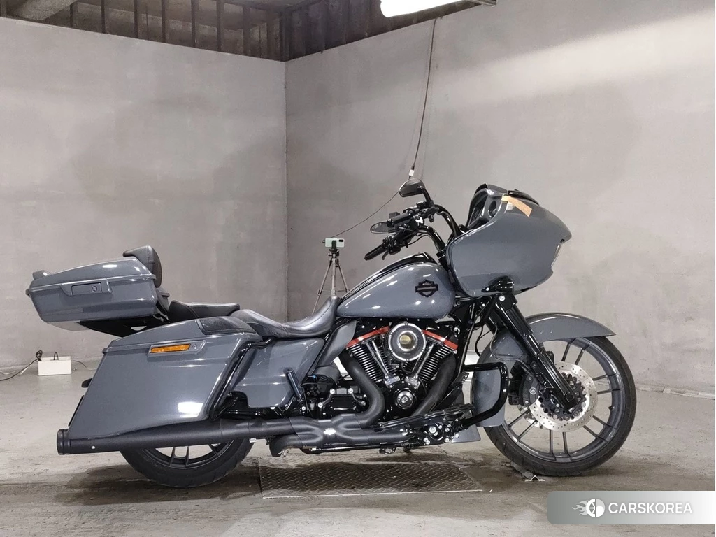 Проданный Harley-Davidson Road Glide FLTRXSE1920CVO 2018 из Японии