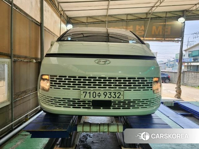 Hyundai Staria 2022 Белый из Кореи