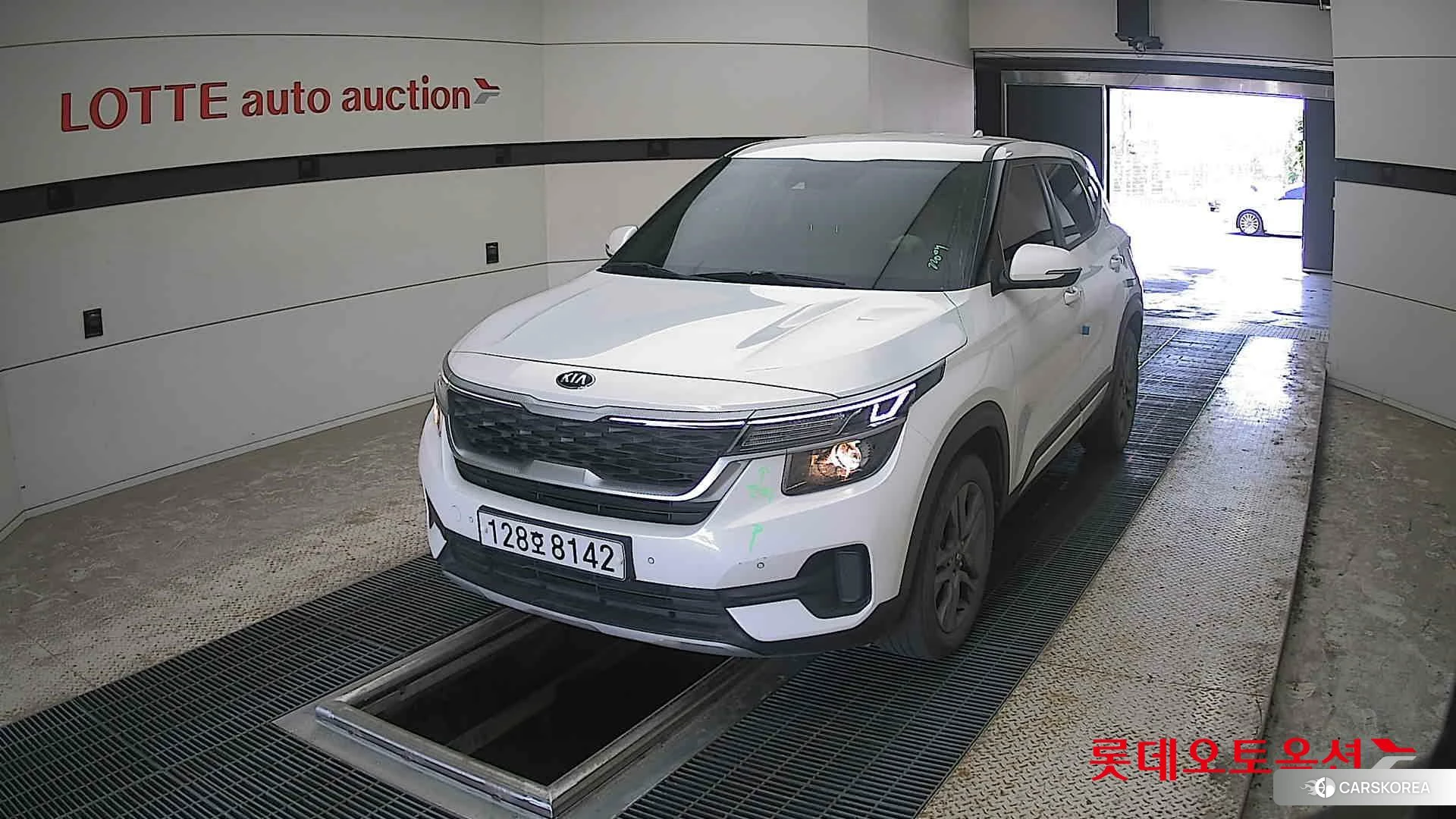 Kia Seltos 2020 Snow White Pearl из Кореи