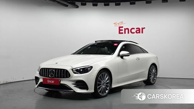 Mercedes-Benz E-Class W213 2021 Белый из Кореи