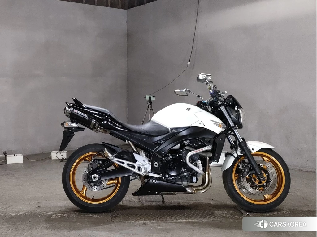 Проданный Suzuki GSR400 2012 из Японии