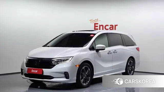 Honda Odyssey 2022 Белый из Кореи