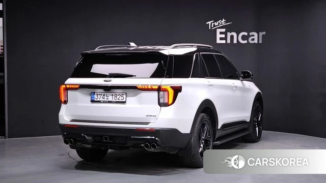 Ford Explorer 6th Generation 2025 Белый из Кореи
