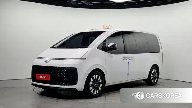 Hyundai Staria 2022 Белый из Кореи
