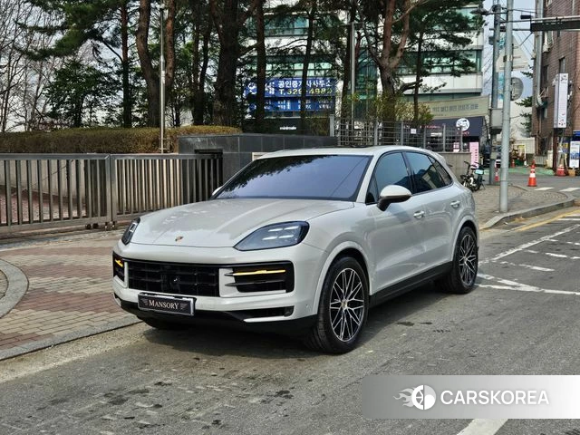 Porsche Cayenne (PO536) 2024 Жемчужный цвет из Кореи
