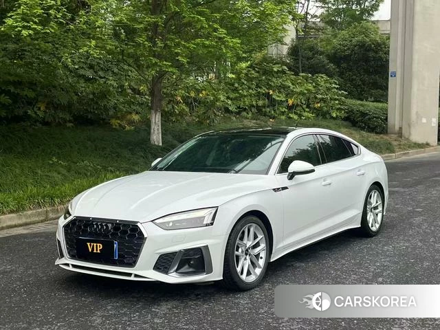 Audi A5 2023 Белый из Китая