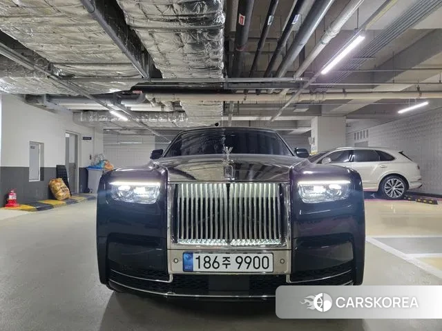 Rolls-Royce Phantom 2023 Черный из Кореи