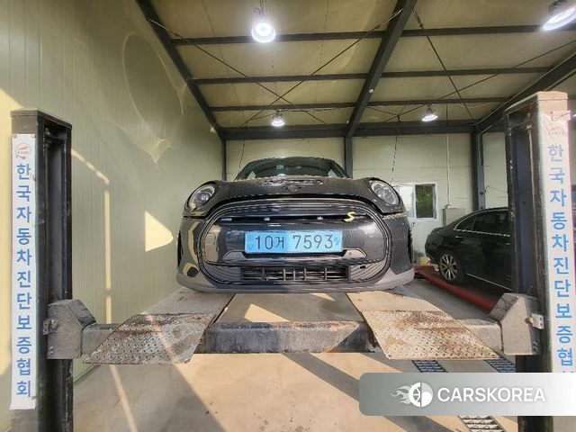 Mini Cooper Electric 2022 Черный из Кореи