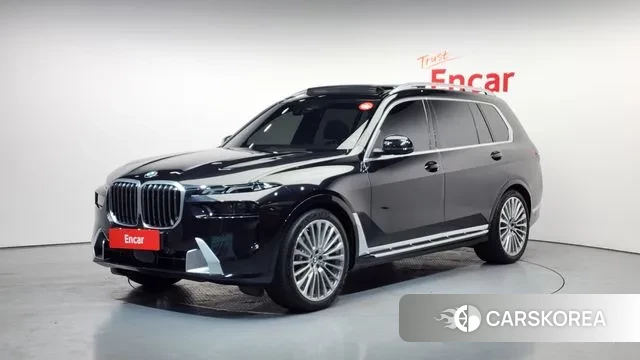 BMW X7 (G07) 2024 Черный из Кореи