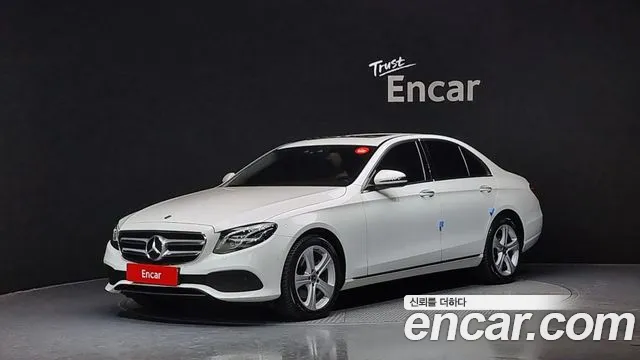 Mercedes-Benz E-Class W213 2018 Белый из Кореи