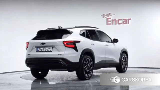 Chevrolet (GM Daewoo) Trax Crossover 2023 Белый из Кореи