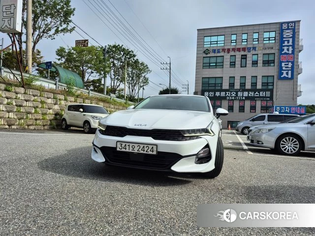Kia K5 3rd generation 2022 Белый из Кореи