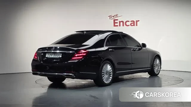 Mercedes-Benz S-Class W222 2019 Черный из Кореи