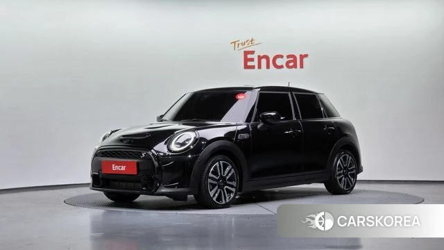 Mini Cooper S 2024 Черный из Кореи