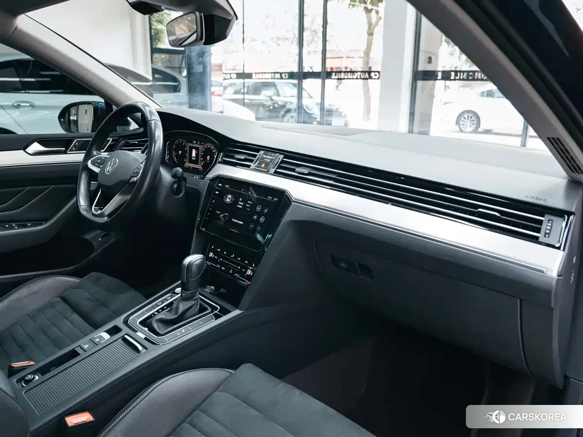 Volkswagen Wei Lan 2022 Синий из Китая