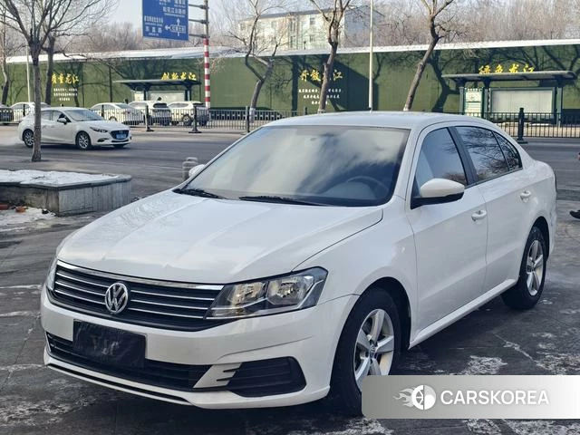 Volkswagen Lavida 2022 Белый из Китая