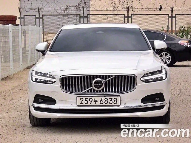 Volvo S90 2022 Белый из Кореи