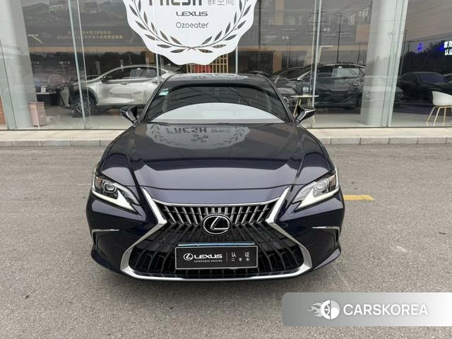 Lexus ES 2022 Синий из Китая