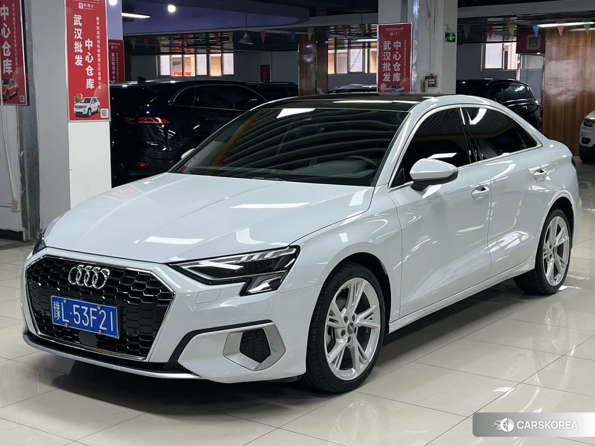 Audi A3 2022 Белый из Китая