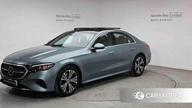 Mercedes-Benz E-Class W214 2025 Светло-серебряный цвет из Кореи