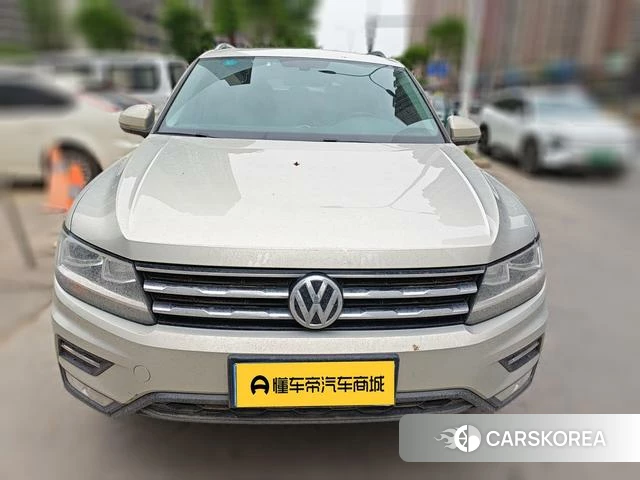 Volkswagen Tiguan L 2020 Серебристо-серый из Китая